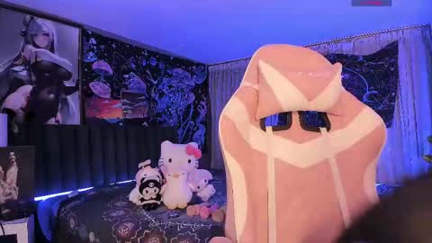 Snapshot of lanakyutt chatting on 15, 2, 2025 L A N A online show from 15, 2, 2025