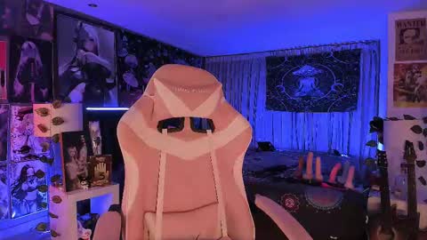 Snapshot of lanakyutt chatting on 9, 3, 2025 L A N A online show from 9, 3, 2025