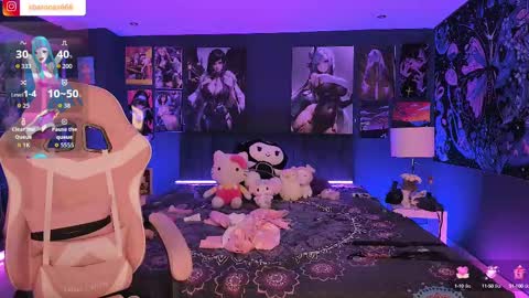 Snapshot of lanakyutt chatting on 10, 10, 2025 L A N A online show from 10, 10, 2025