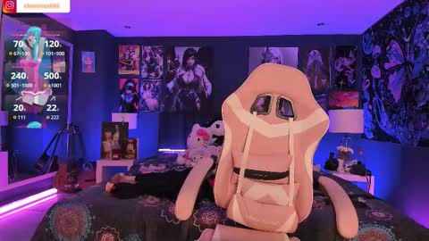 Snapshot of lanakyutt chatting on 11, 10, 2025 L A N A online show from 11, 10, 2025