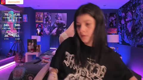 Snapshot of lanakyutt chatting on 15, 10, 2025 L A N A online show from 15, 10, 2025