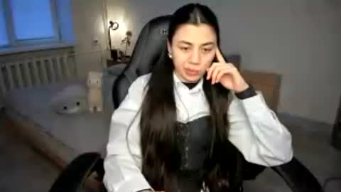 Lana online show from 5, 7, 2026