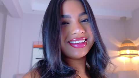 Lana online show from 10, 4, 2026