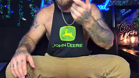 Snapshot of lancehardwood222 chatting on 18, 11, 2025 LANCE online show from 18, 11, 2025