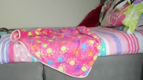 Stefany online show from 2, 3, 2025