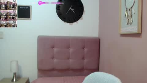 Snapshot of lanna_mills chatting on 3, 2, 2025 Lanna online show from 3, 2, 2025