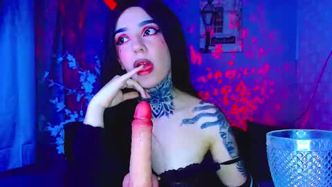 Snapshot of lannie_gonzales chatting on 5, 11, 2025 LANNIE online show from 5, 11, 2025