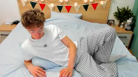 Snapshot of lanny_fandi chatting on 3, 1, 2025 Fandi online show from 3, 1, 2025