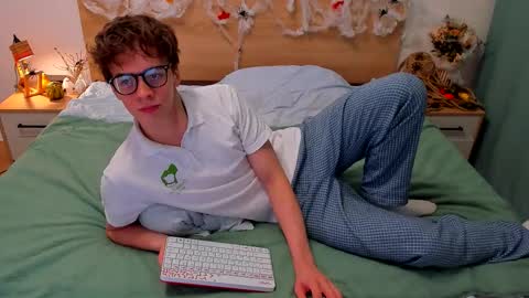 Snapshot of lanny_fandi chatting on 7, 11, 2025 Fandi online show from 7, 11, 2025