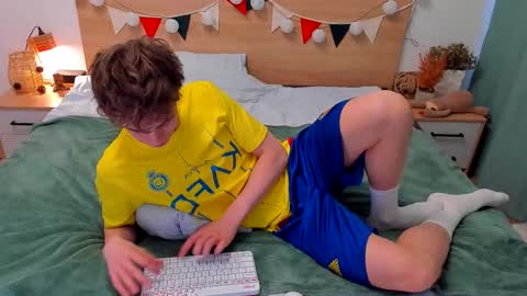 Snapshot of lanny_fandi chatting on 20, 11, 2025 Fandi online show from 20, 11, 2025