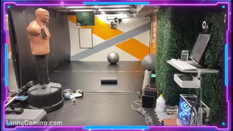 Snapshot of lannycamino chatting on 14, 12, 2025 el cee online show from 14, 12, 2025