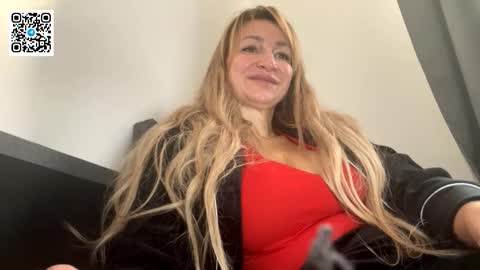 Snapshot of lapussia chatting on 15, 11, 2025 Olena online show from 15, 11, 2025