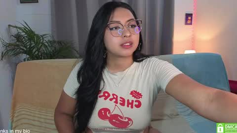 Lara  online show from 10, 4, 2026