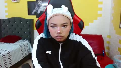 Snapshot of lara_jean23 chatting on 22, 10, 2025 Lara online show from 22, 10, 2025