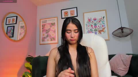 Snapshot of lara_madisson chatting on 20, 12, 2024 Lara Madisson online show from 20, 12, 2024