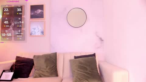 Snapshot of lara_madisson chatting on 26, 9, 2025 Lara Madisson online show from 26, 9, 2025