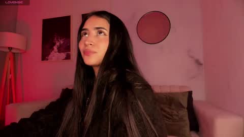 Snapshot of lara_madisson chatting on 5, 10, 2025 Lara Madisson online show from 5, 10, 2025