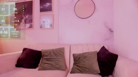 Snapshot of lara_madisson chatting on 20, 10, 2025 Lara Madisson online show from 20, 10, 2025