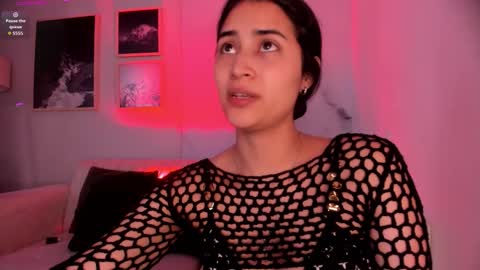 Snapshot of lara_madisson chatting on 4, 11, 2025 Lara Madisson online show from 4, 11, 2025