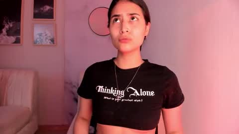 Snapshot of lara_madisson chatting on 11, 11, 2025 Lara Madisson online show from 11, 11, 2025