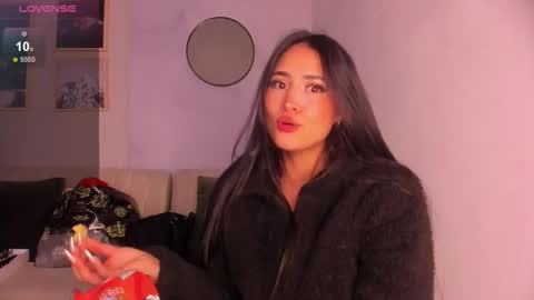 Snapshot of lara_madisson chatting on 17, 11, 2025 Lara Madisson online show from 17, 11, 2025