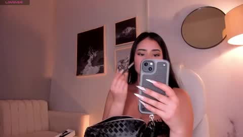 Lara Madisson online show from 4, 6, 2026