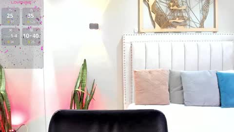      700  200   online show from 12, 11, 2025