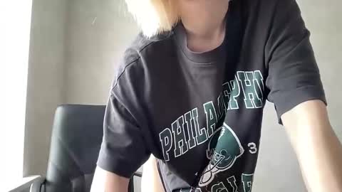 Snapshot of lara_neon chatting on 25, 2, 2025 Lara Neon online show from 25, 2, 2025