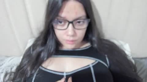 Snapshot of laracamille chatting on 12, 2, 2025 lara online show from 12, 2, 2025