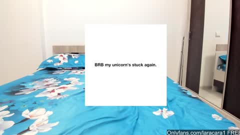 Snapshot of laracara chatting on 1, 2, 2025 Lara online show from 1, 2, 2025