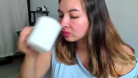 Lara online show from 18, 4, 2026