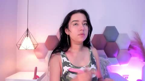  Lara Gold  online show from 3, 12, 2025