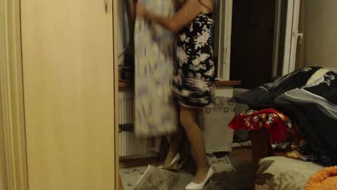 laralhotr online show from 1, 12, 2024