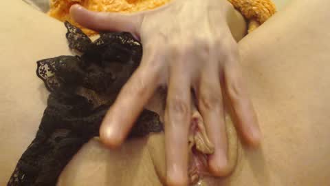 laralhotr online show from 31, 12, 2024