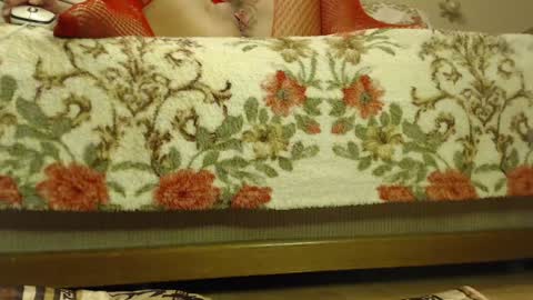 laralhotr online show from 6, 1, 2025