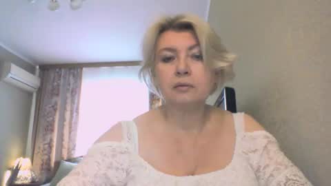 laramrs online show from 4, 11, 2025