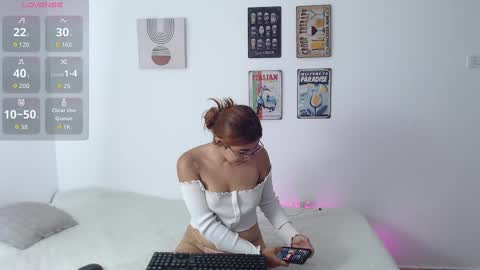 Snapshot of laramucci chatting on 18, 9, 2025 laramucci online show from 18, 9, 2025