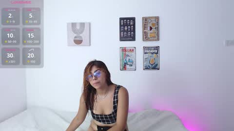 Snapshot of laramucci chatting on 24, 9, 2025 laramucci online show from 24, 9, 2025