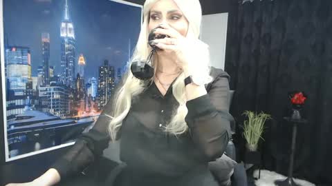 laras_moans online show from 4, 2, 2025