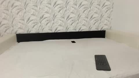 larataylorrr online show from 16, 12, 2025