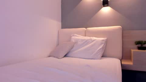 Laura online show from 27, 11, 2025