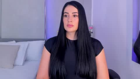 Laura online show from 12, 7, 2026