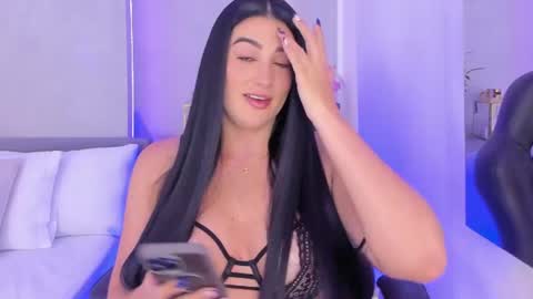 Laura online show from 17, 7, 2026