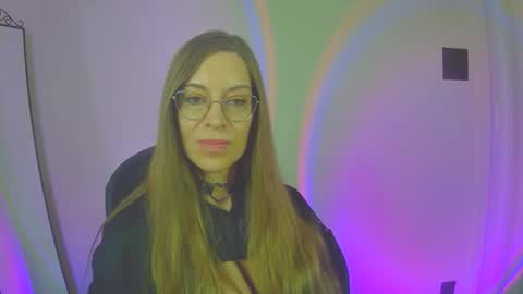 Snapshot of larawintersxxx chatting on 28, 10, 2025 larawintersxxx online show from 28, 10, 2025