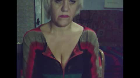 Snapshot of larisaq4ugo24 chatting on 15, 1, 2025 larisaq4ugo24 online show from 15, 1, 2025