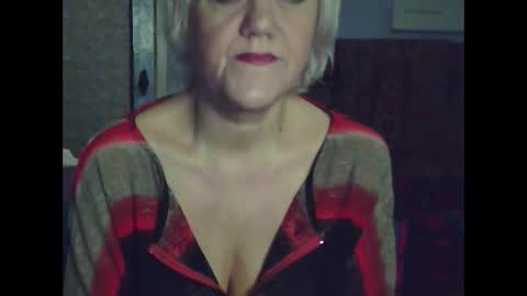 Snapshot of larisaq4ugo24 chatting on 18, 1, 2025 larisaq4ugo24 online show from 18, 1, 2025