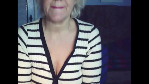 Snapshot of larisaq4ugo24 chatting on 11, 2, 2025 larisaq4ugo24 online show from 11, 2, 2025