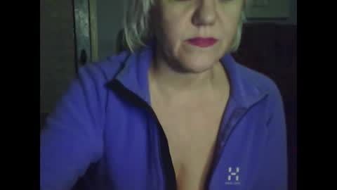 Snapshot of larisaq4ugo24 chatting on 20, 2, 2025 larisaq4ugo24 online show from 20, 2, 2025