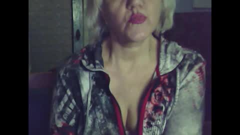 Snapshot of larisaq4ugo24 chatting on 5, 3, 2025 larisaq4ugo24 online show from 5, 3, 2025