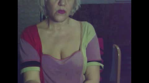 Snapshot of larisaq4ugo24 chatting on 8, 3, 2025 larisaq4ugo24 online show from 8, 3, 2025